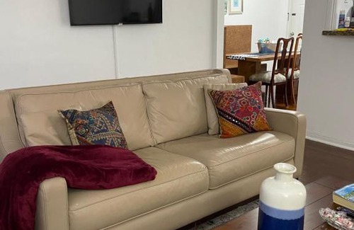 Douglas Apartment | Placid Comfort in the Heart of Miami