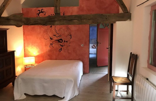 Bazancourt Bed & Breakfast | Plain Pied Dépendance Chez L'habitant