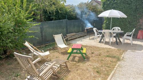 Chaponost Apartment | Plaisir des prés - Appartement T3, jardin, parking