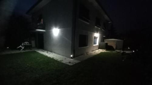 Chaponost Apartment | Plaisir des prés - Appartement T3, jardin, parking