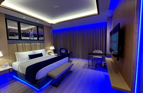 Thane West Hotel | Planet Hollywood