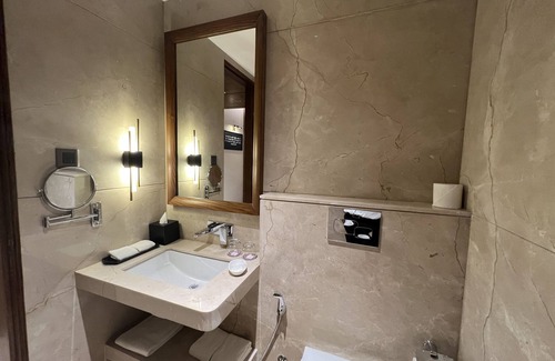 Thane West Hotel | Planet Hollywood
