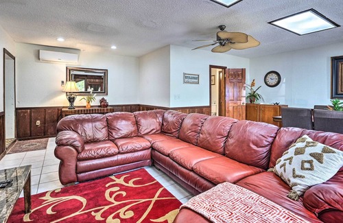 Durant House | Plant City Townhome: Near Fishing & Boating!