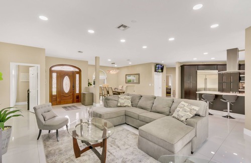 Sunrise House | Plantation Point: Family Friendly Neighborhood