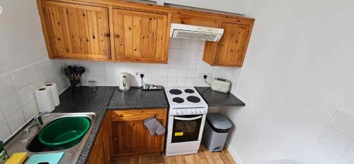 Mynydd Isa House | Plas Bellin Cottages
