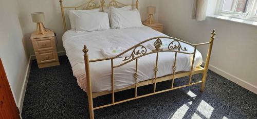 Mynydd Isa Apartment | Plas Bellin Duplex