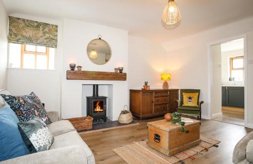 Rhoscolyn House | Plas Coch Rhoscolyn