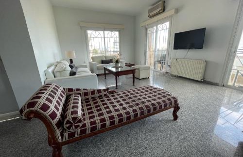 Ayios Dhometios Apartment | Platform 357 Gravias Spacious Apartment