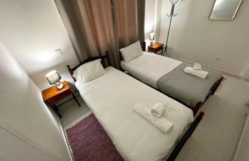 Lykabittos Apartment | Platform 357 Romanou Apartment near Landmark Hotel