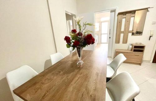 Lykabittos Apartment | Platform 357 Romanou Apartment near Landmark Hotel