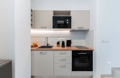 Kamari Apartment | Platies Luxury Apartments Santorini