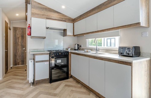 Skegness House | Platinum Caravan 6 Berth (2 bed)