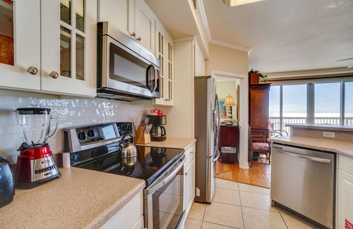 Miramar Beach Condo | Platinum Luxury Ocean Front 3 BR/3 BA West Sunset Corner, Metro Style Decor. nn