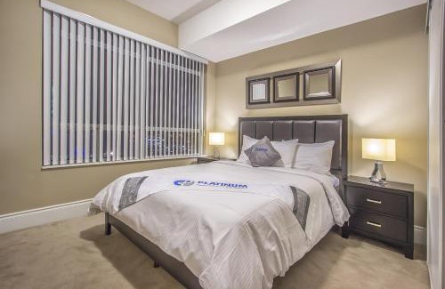 Downtown Mississauga Apartment | Platinum Suites Furnished Executive Suites