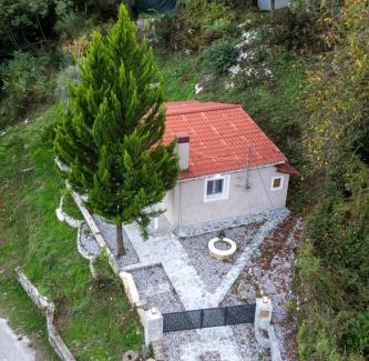 North Tzoumerka House | PLATS Traditional Living