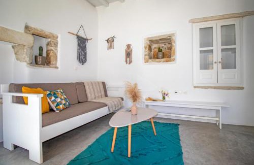 Aperathos Apartment | Platsa's House
