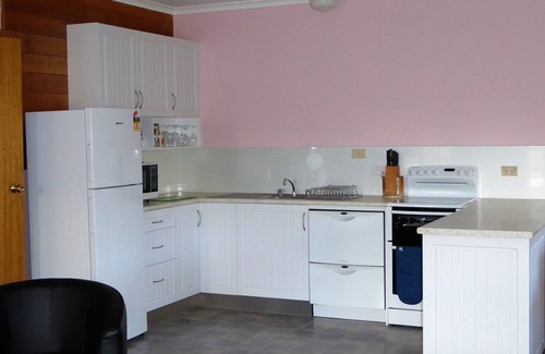 Bridport Apartment | Platypus Park Country Retreat - Forester Apartment WiFi