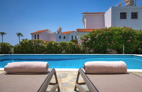 Kissonerga Villa | Platzia Beach Villas