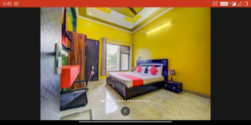 Greater Noida Hotel | PLAY HOTEL STAR DELTA 2 couple friendly
