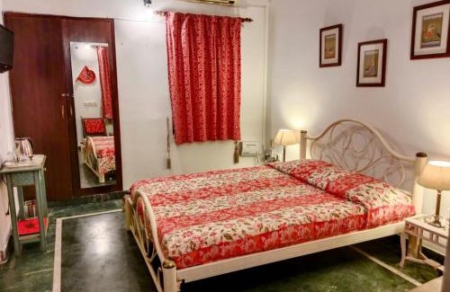 Paschim Vihar Hotel | PLAY IKSHANA Hotel