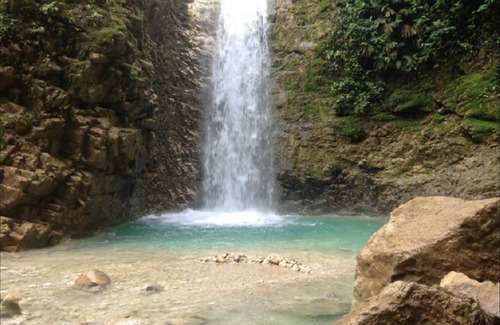 Guaycara House | Play in Dramatic Waterfalls - Swim in Beauty - Sleeps 12
