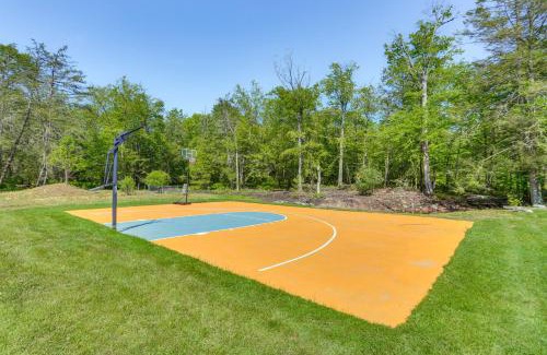 Circleville House | Play, Swim and Unwind Family Home in Glen Wild!