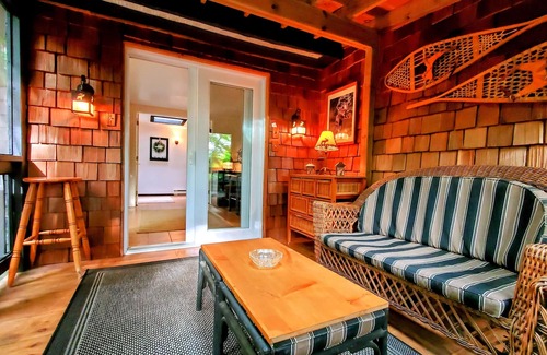 Huntsville Ski Chalet | Play where you Stay at this Traditional Muskoka Chalet.