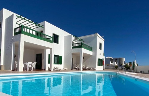 Los Pocillos Apartment | Playa Alhambra 2