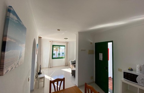 Los Pocillos Apartment | Playa Alhambra 2