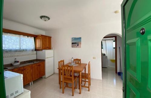 Los Pocillos Apartment | Playa Alhambra 2