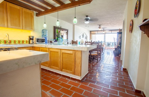 Amapas Condo | Playa Bonita Casa de Risa located on Los Muerto Beach 2BD Condo for rent in Los