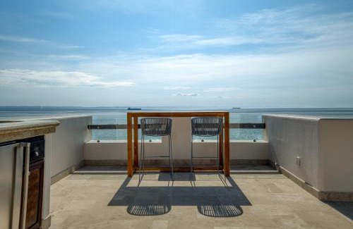 La Paz Apartment | Playa de La Paz by Lumina