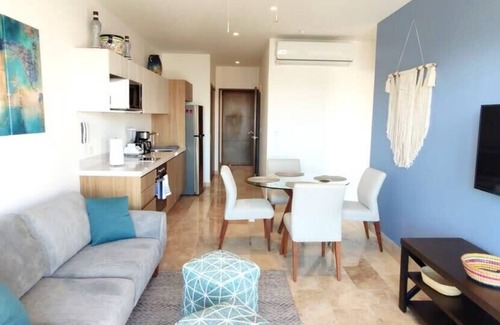 Gonzalo Guerrero Apartment | Playa del Carmen 2 bedroom/2 bath condo near beach and 5th Ave by Happy Address