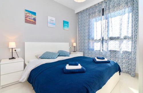 Pueblo Latino Apartment | Playa Elisa Bay - Mil Palmeras