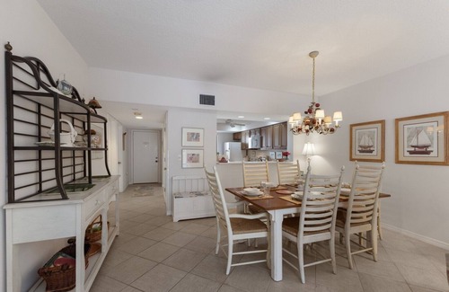 Holmes Beach Condo | Playa Encantada 106 2 Bedroom Condo