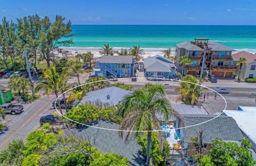 Bradenton Beach House | Playa Esmeralda One Bedroom Cottages