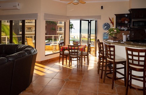 Isla Navidad Condo | Playa Grande Condo Oceanfront
