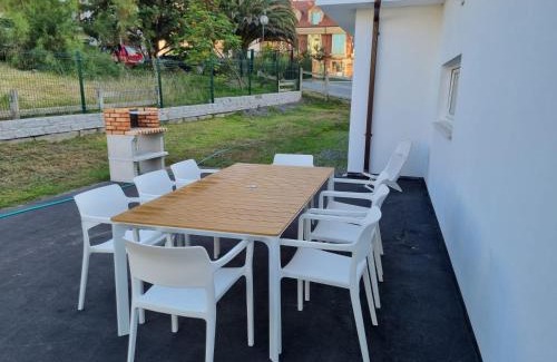 Noja Villa | Playa Joyel Family Surf House