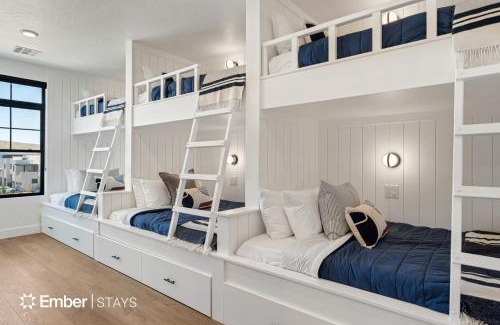 St. George House | Playa Lucaya at Desert Color (by Ember Stays)