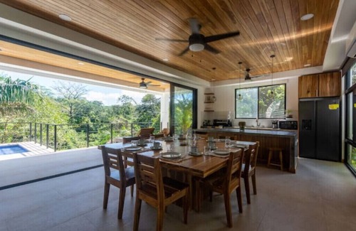 Nosara Villa | Playa Pelada/N. Guiones Luxury home, 5 min. Walk to Beach and Restaurants