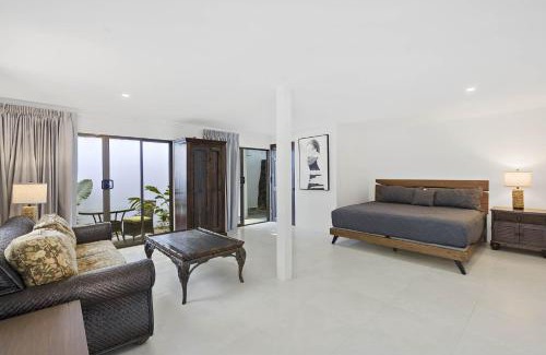 Potrero House | Playa Potrero - beachfront Villa, big private pool - Casa Bella Catalina