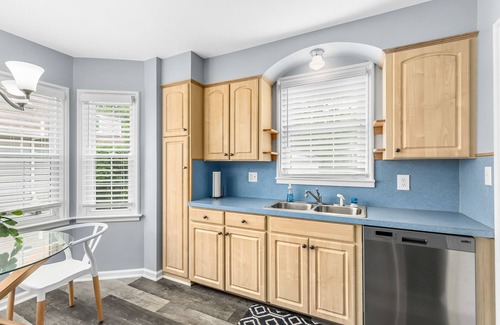Allmendinger Heights House | Playful and Serene-2 Bedroom home- Walk to the stadium!