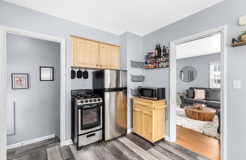 Allmendinger Heights House | Playful and Serene-2 Bedroom home- Walk to the stadium!