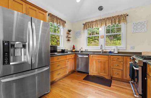 The Galena Territory House | Playful Pines Retreat *hot tub* *arcade*