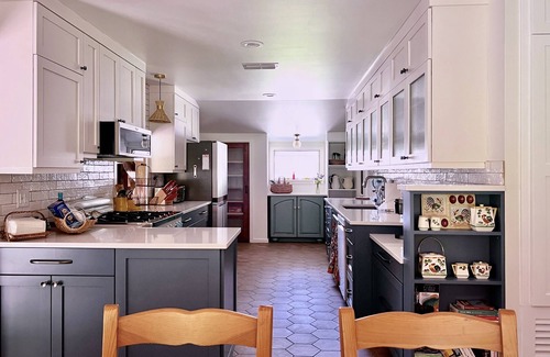 Kerrville House | Playground for All Ages! Private Waterfront, Pool, Spa, Firepit. 5BR, Sleeps 16