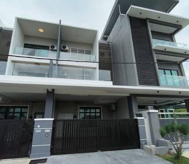 Malacca City House | PlayHouse Fun4Kids 22pax 6R5B
