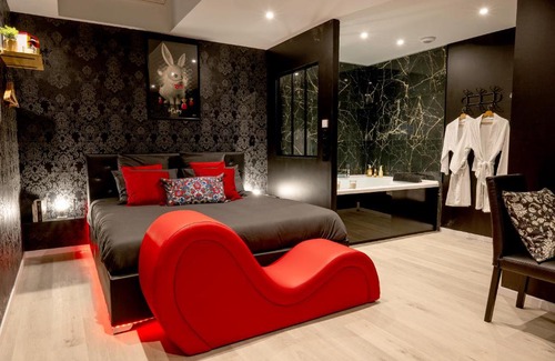 Aubie-et-Espessas Hotel | Playroom et Nuit Insolite