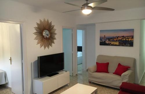 Lagunillas Apartment | ¡Plaza de la Merced!