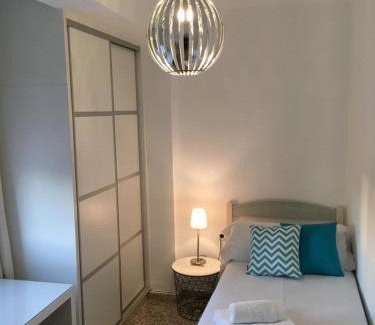 Lagunillas Apartment | ¡Plaza de la Merced!