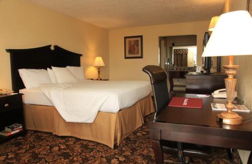 Claydesta Plaza Hotel | Plaza Inn Midland